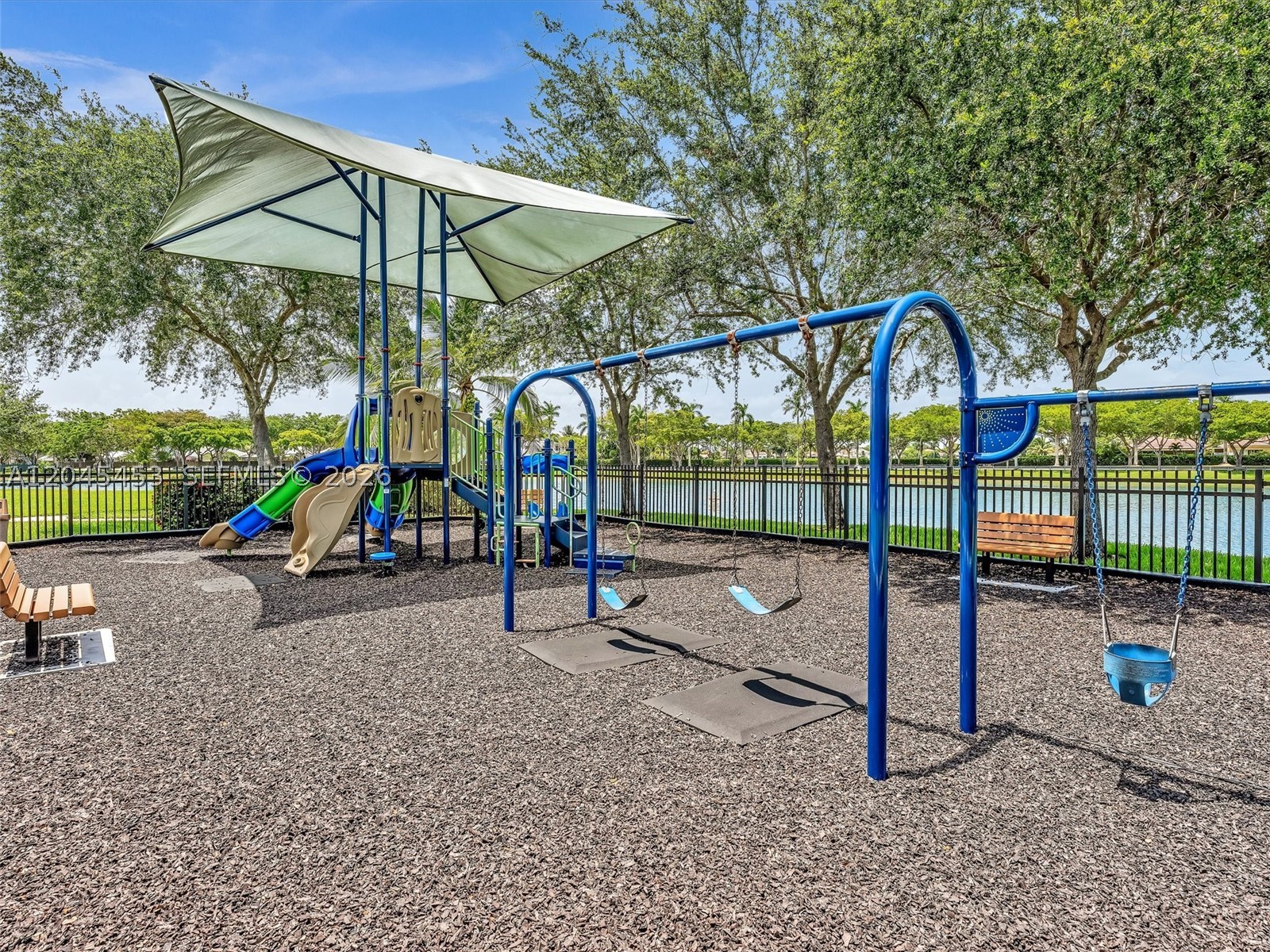 LAKES BY THE BAY GEE - Residential