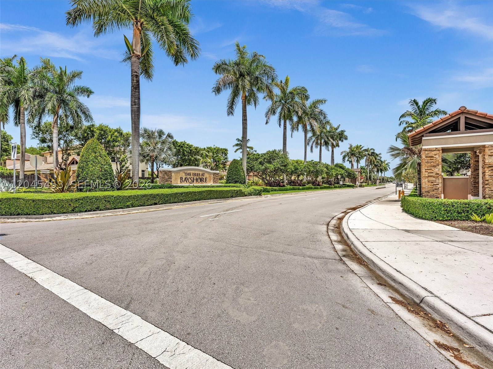 LAKES BY THE BAY GEE - Residential