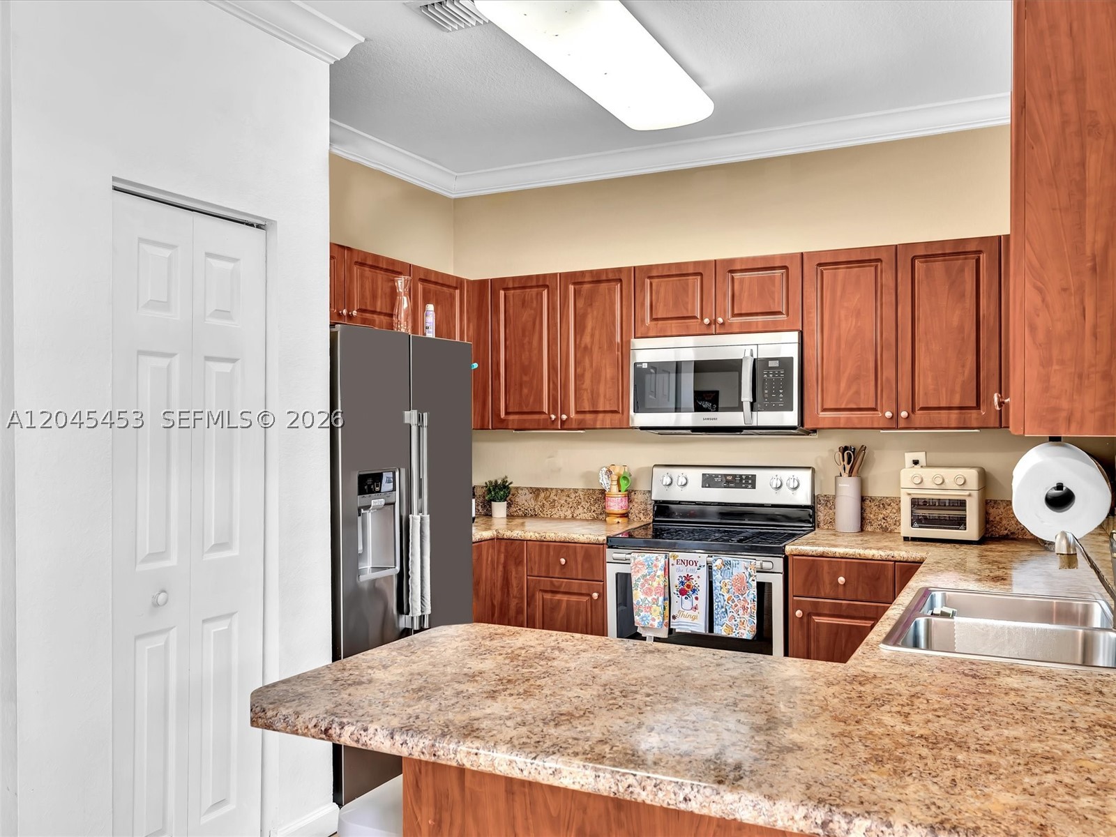 LAKES BY THE BAY GEE - Residential
