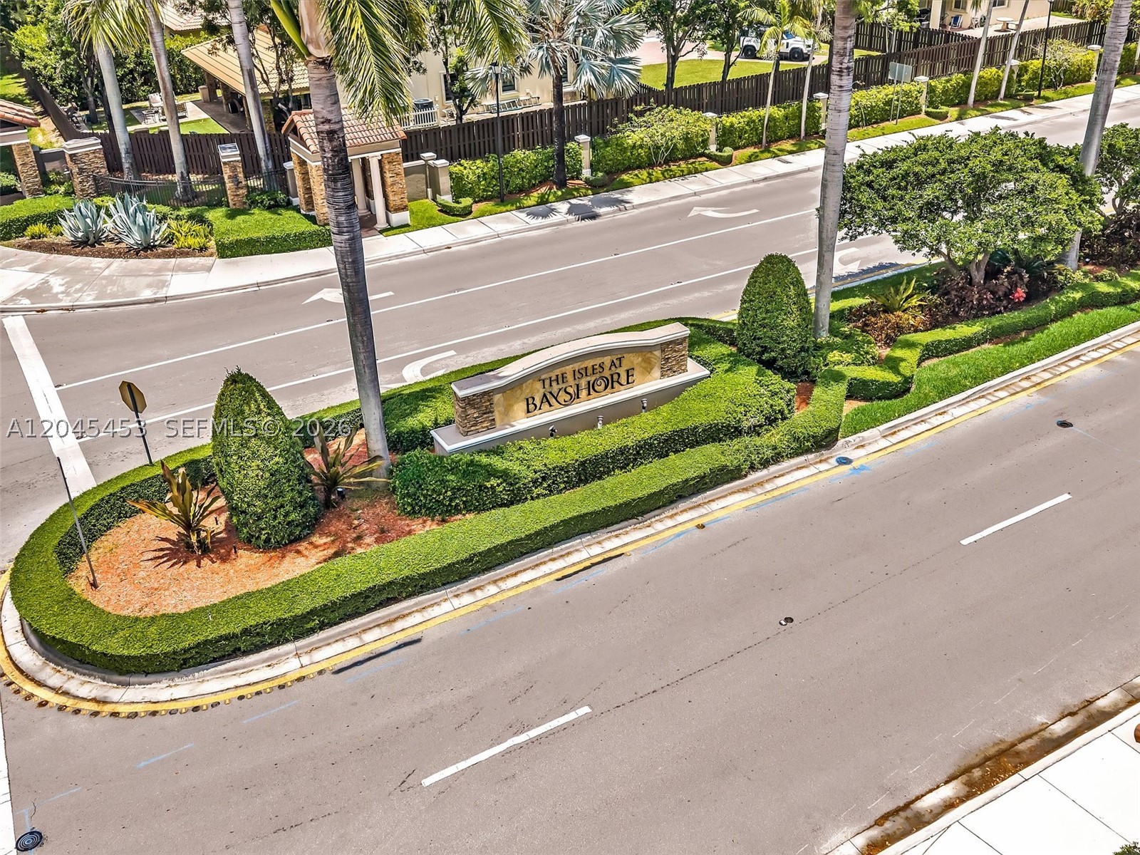 LAKES BY THE BAY GEE - Residential