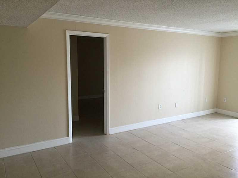 ST ANDREWS COURT CONDO - Residential Lease