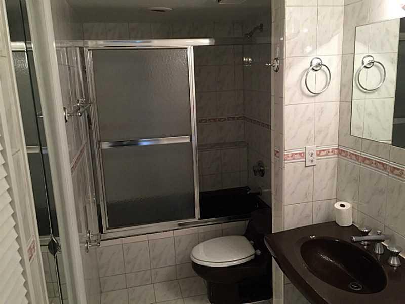 ST ANDREWS COURT CONDO - Residential Lease
