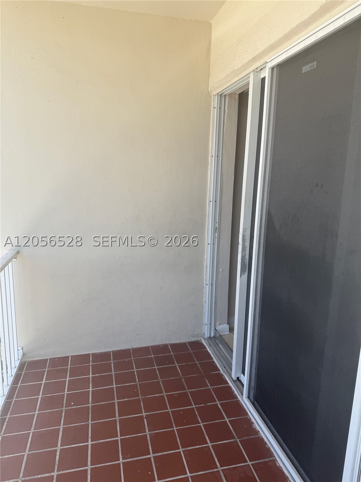 LAWRENCE ESTATES LAND COS - Residential Lease
