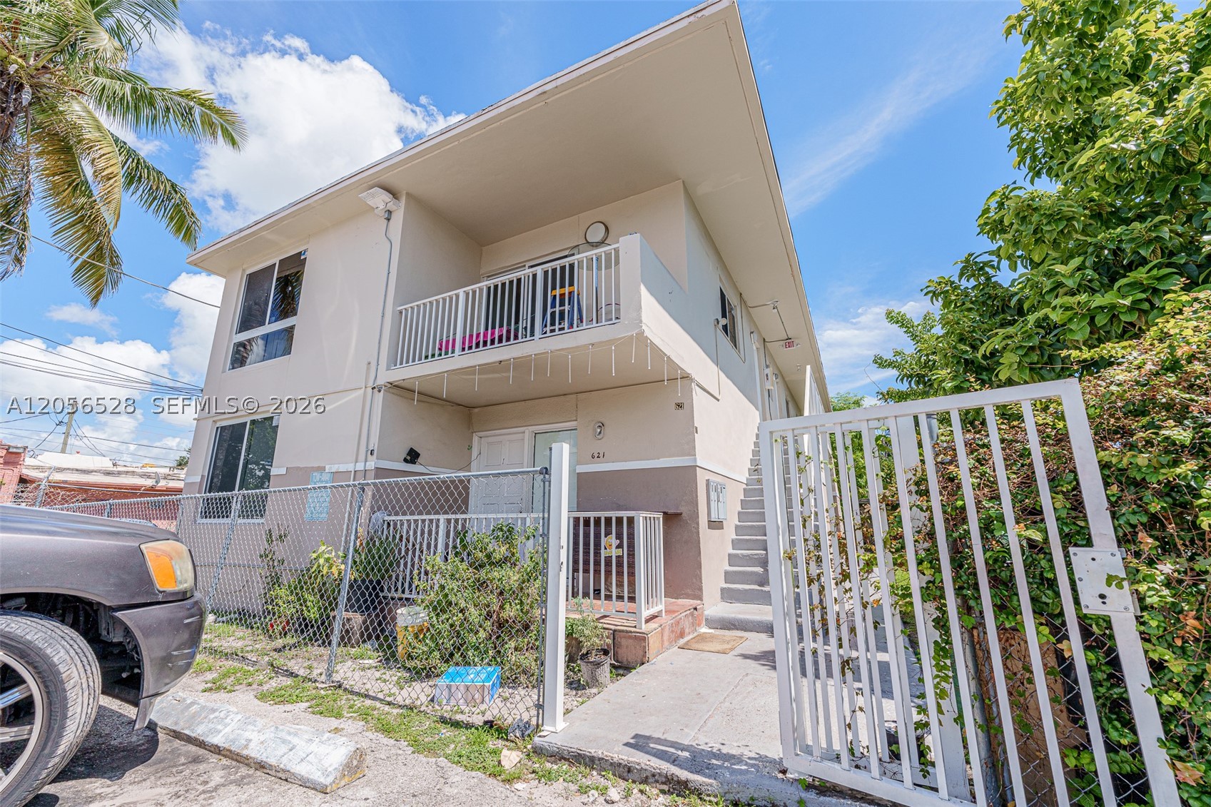 Enjoy the 2bdrm 1bth condo on the first floor of this multifamily property located in the heart of Little Havana. Unit
comes with a parking space and a remodeled kitchen and bath. Located within steps of the historic Little Havana
neighborhood and Calle 8 and enjoy the nightlife culture. Minutes away from Brickell and Coral Gables