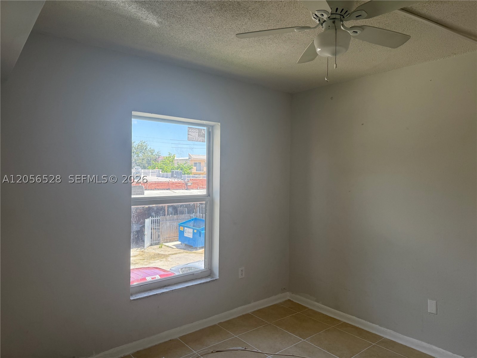 LAWRENCE ESTATES LAND COS - Residential Lease