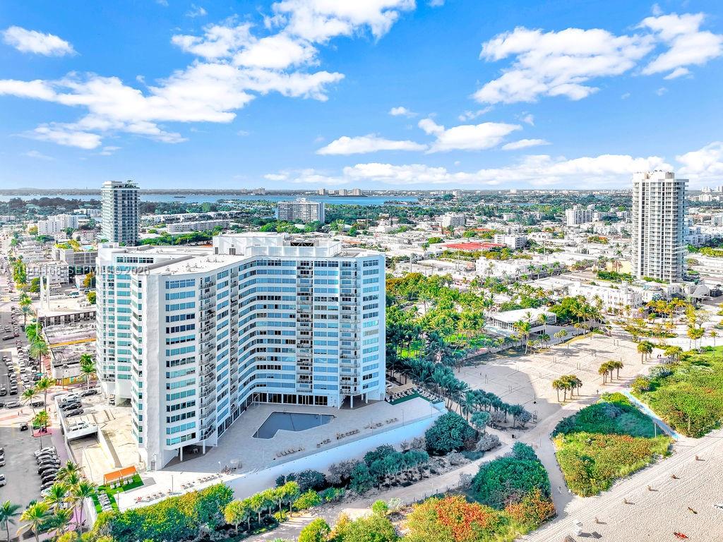 BURLEIGH HOUSE CONDO - Residential