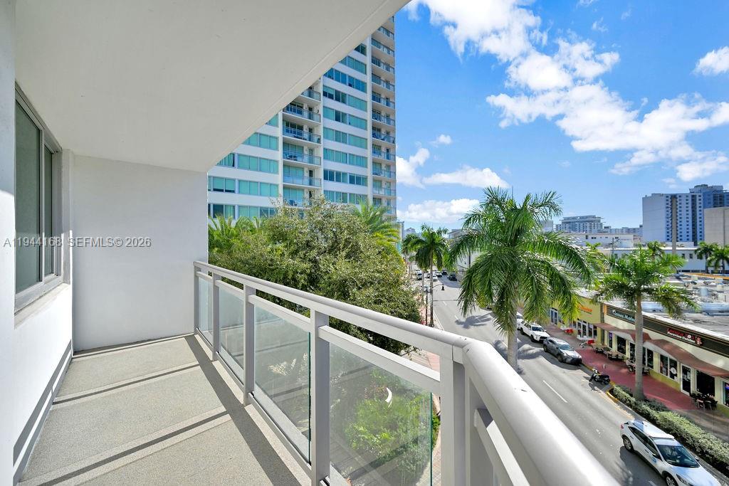BURLEIGH HOUSE CONDO - Residential