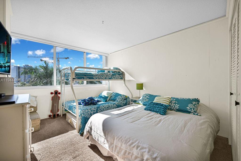 BURLEIGH HOUSE CONDO - Residential