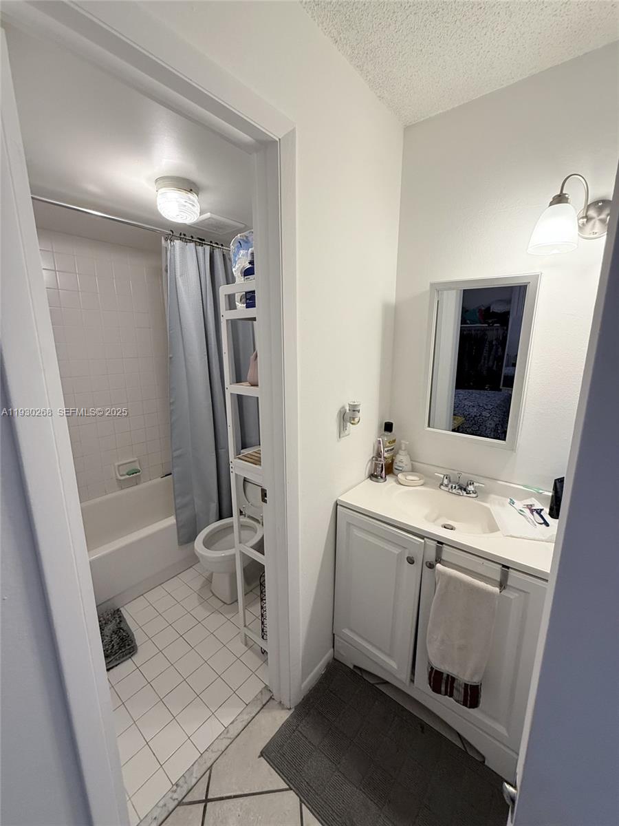POINT SOUTH CONDO - Residential