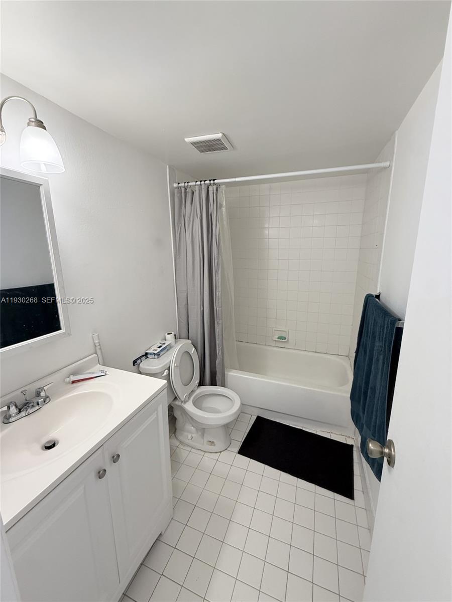POINT SOUTH CONDO - Residential