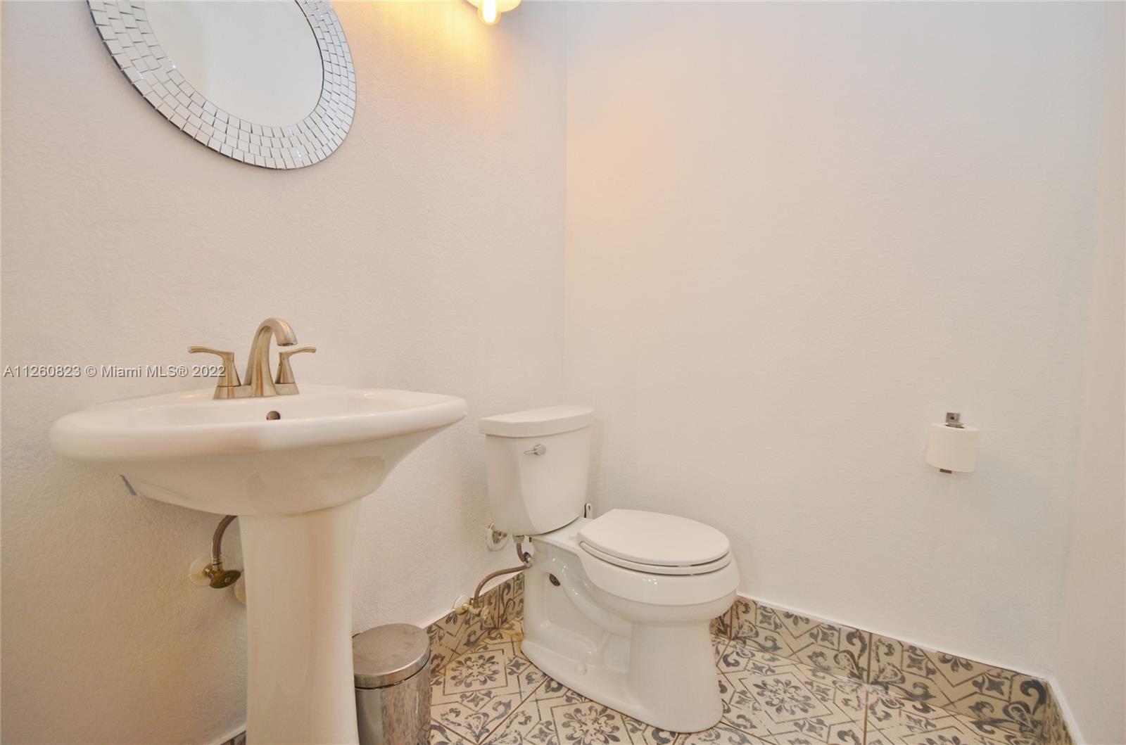 ROCK CREEK PH TWO - Residential Lease