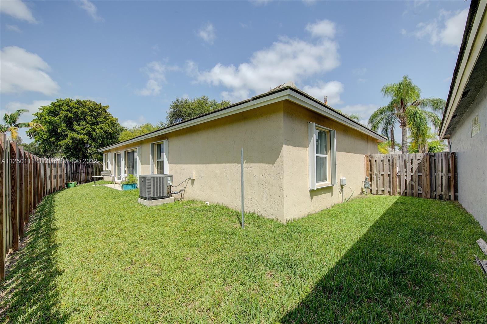 WOODS LAKE - Residential