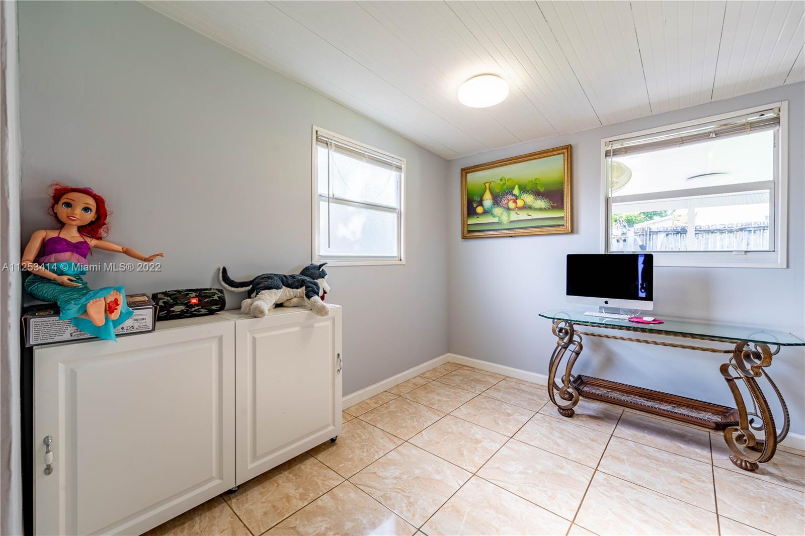 BEVERLY PARK - Residential