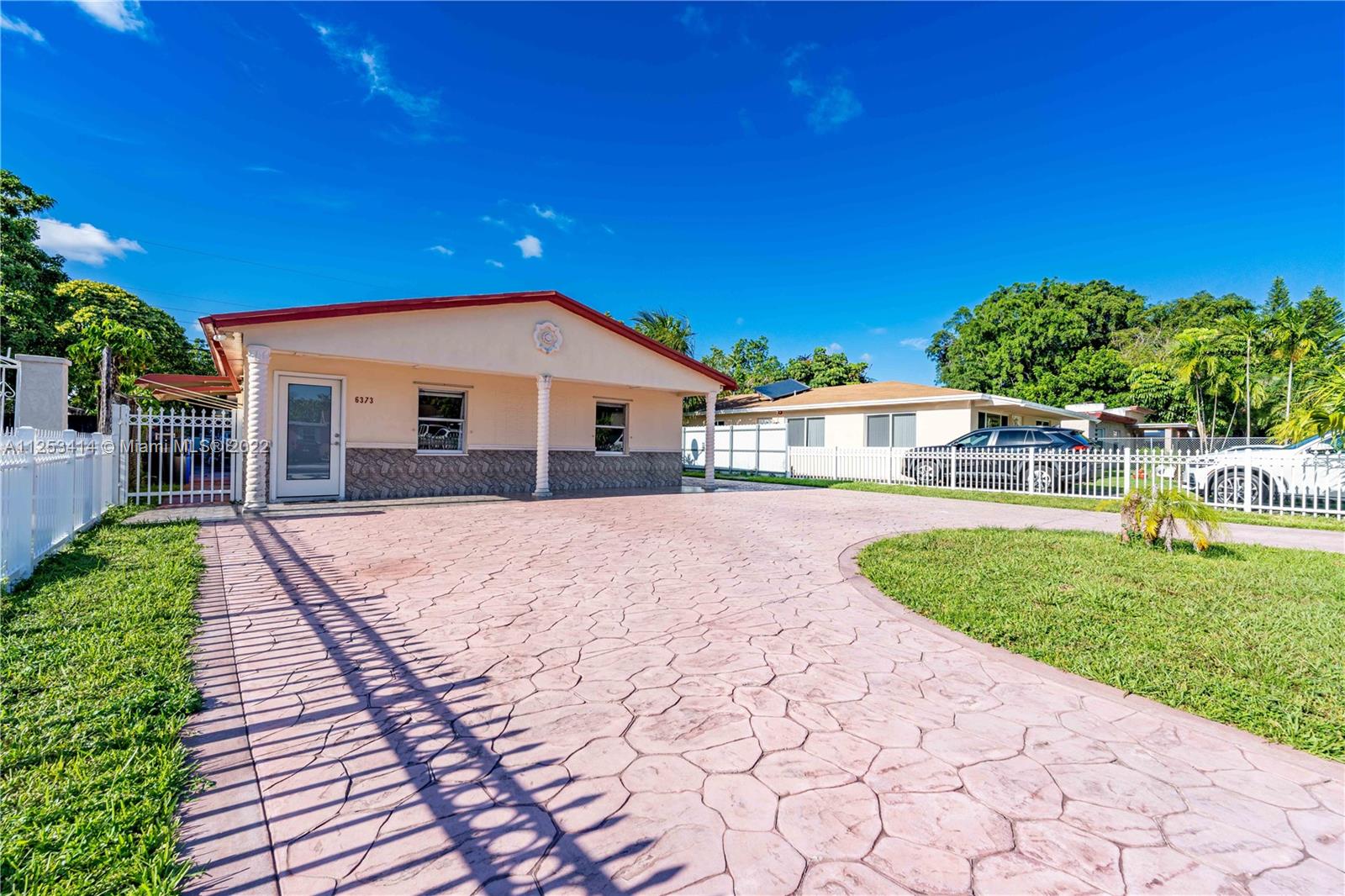 BEVERLY PARK - Residential