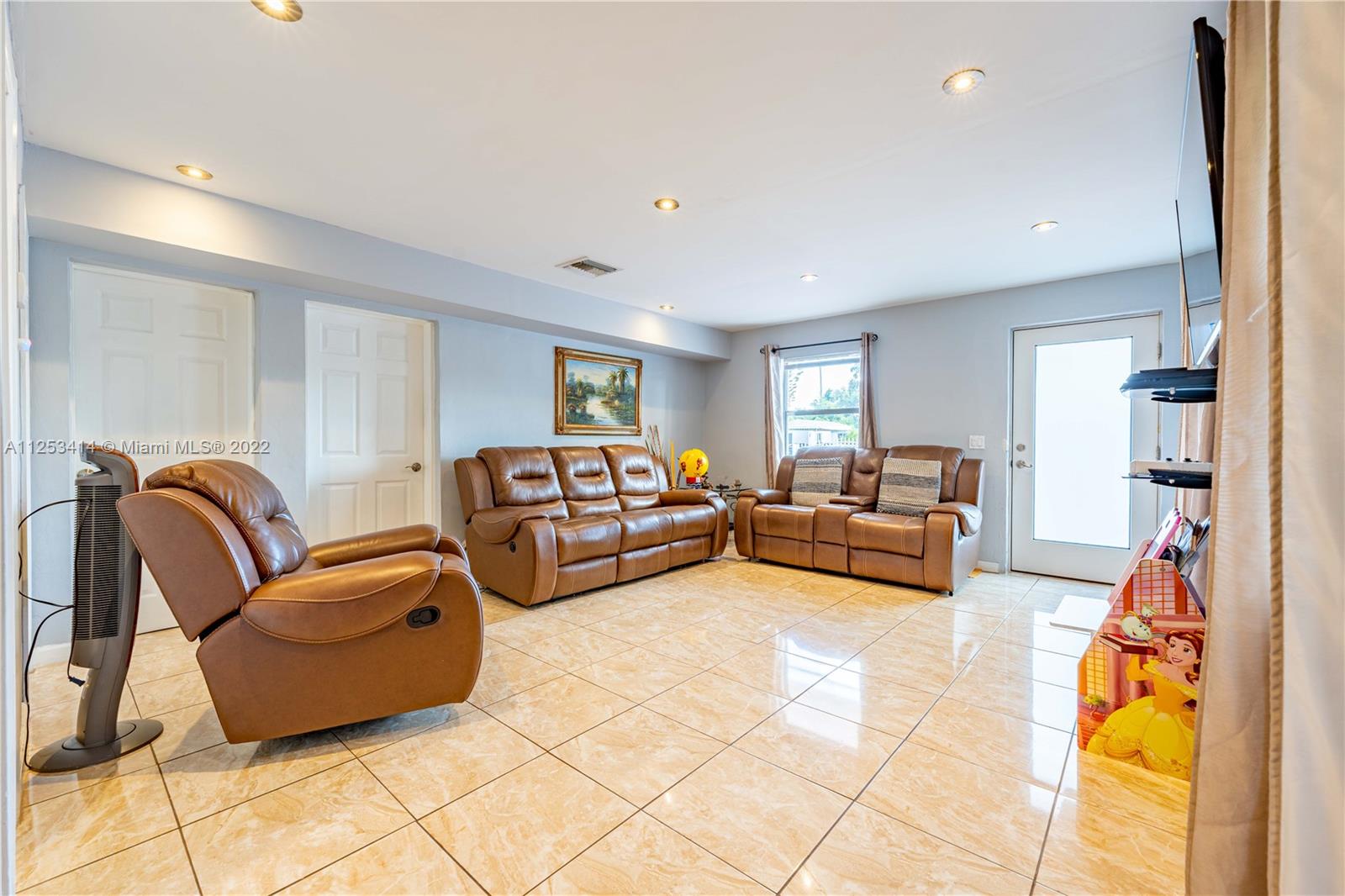 BEVERLY PARK - Residential