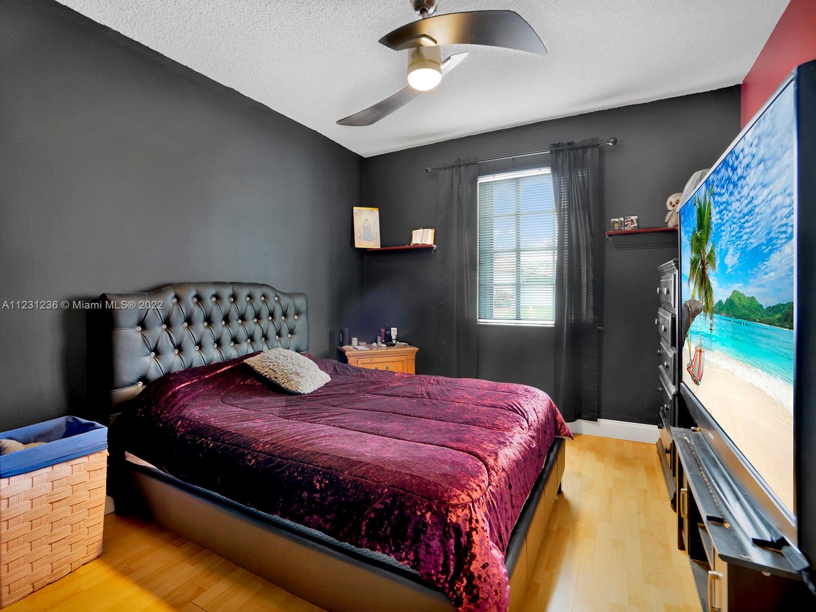 WEST GARDEN HOMES AT LAGO - Residential