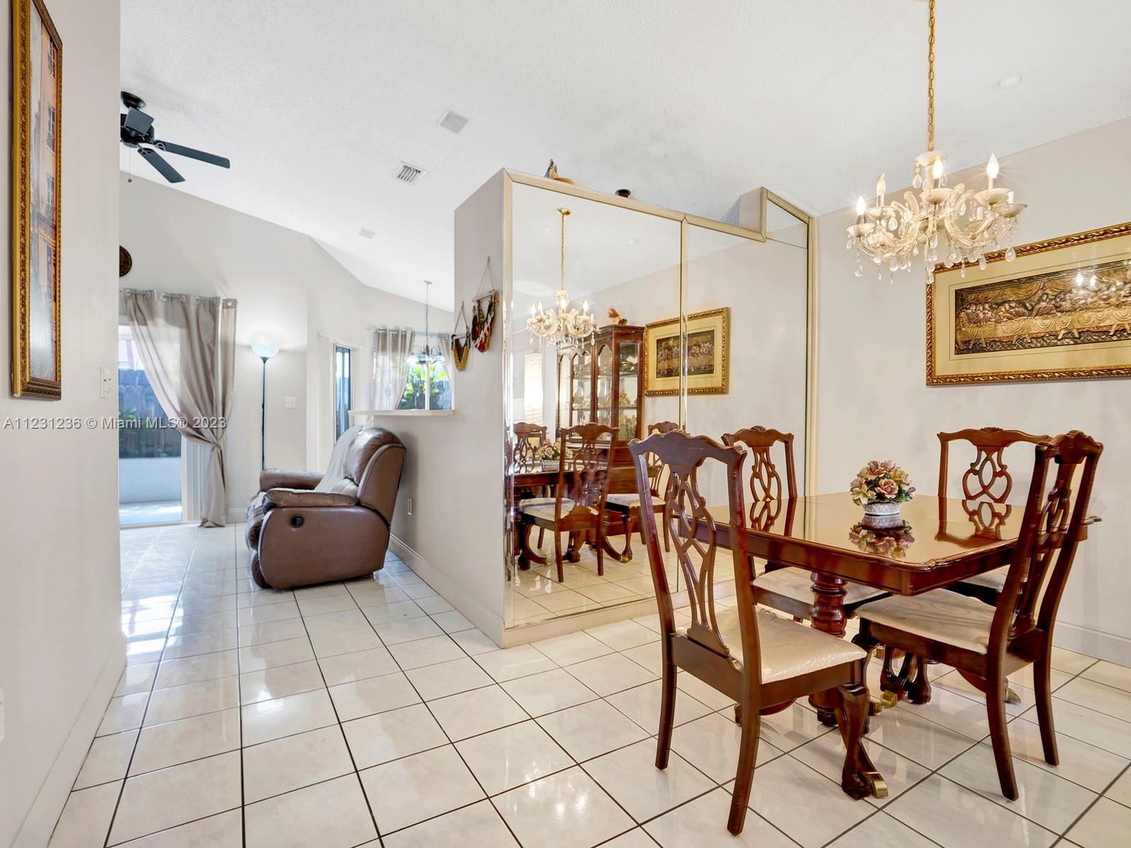 WEST GARDEN HOMES AT LAGO - Residential