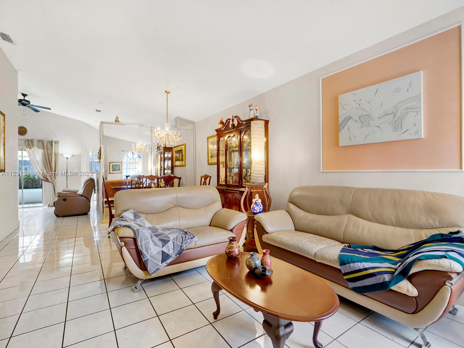 WEST GARDEN HOMES AT LAGO - Residential