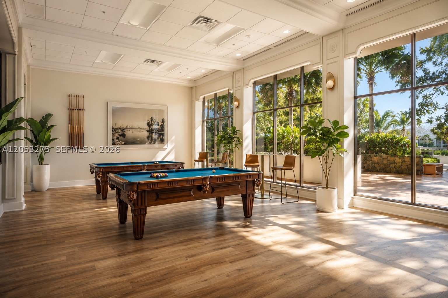 5600 CONDO - Residential Lease