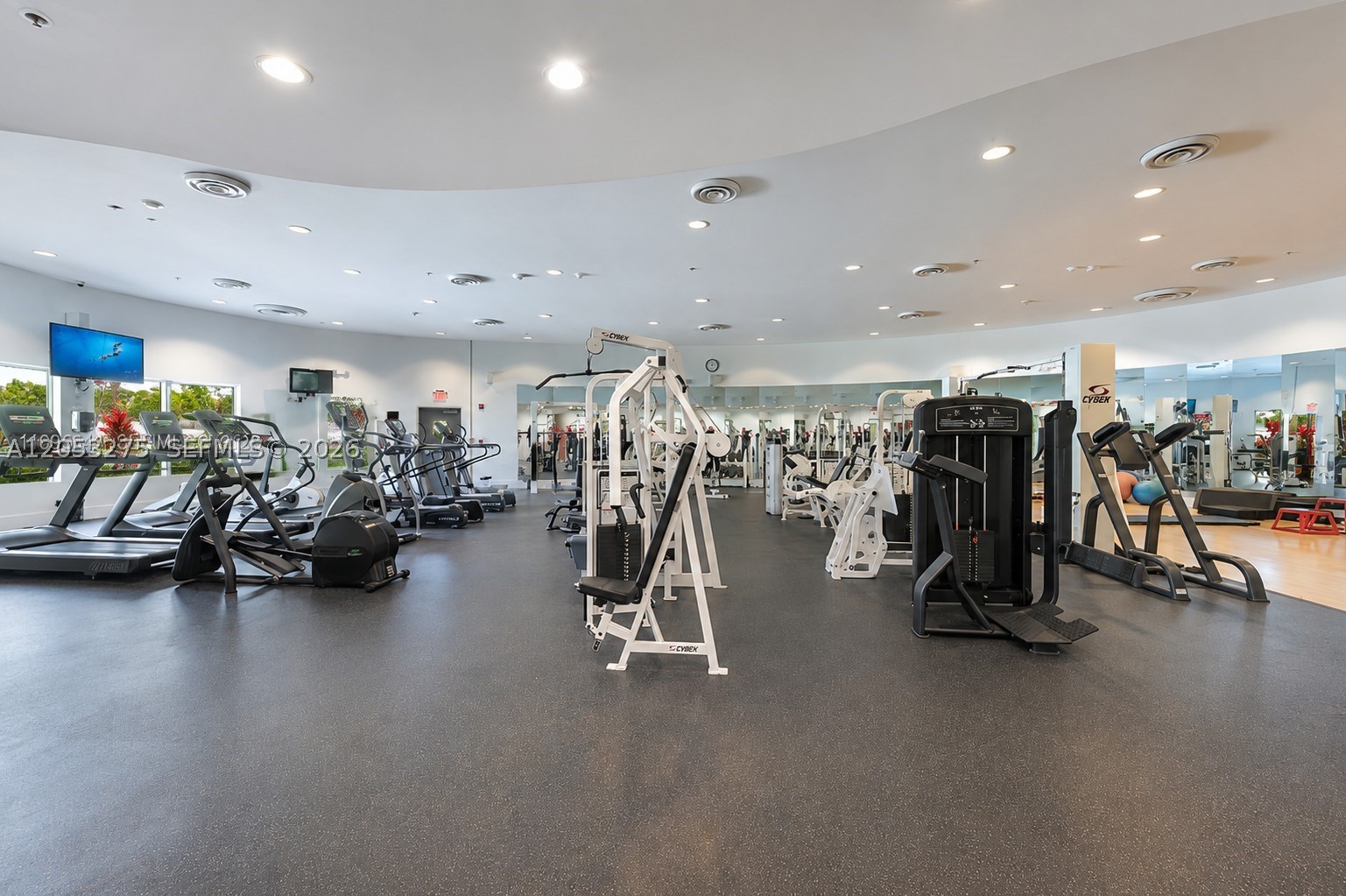 5600 CONDO - Residential Lease