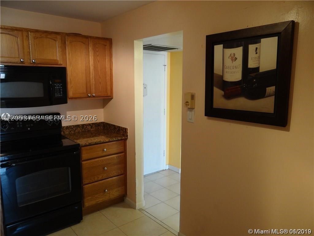 WATERGATE CONDOMINIUM NO - Residential Lease