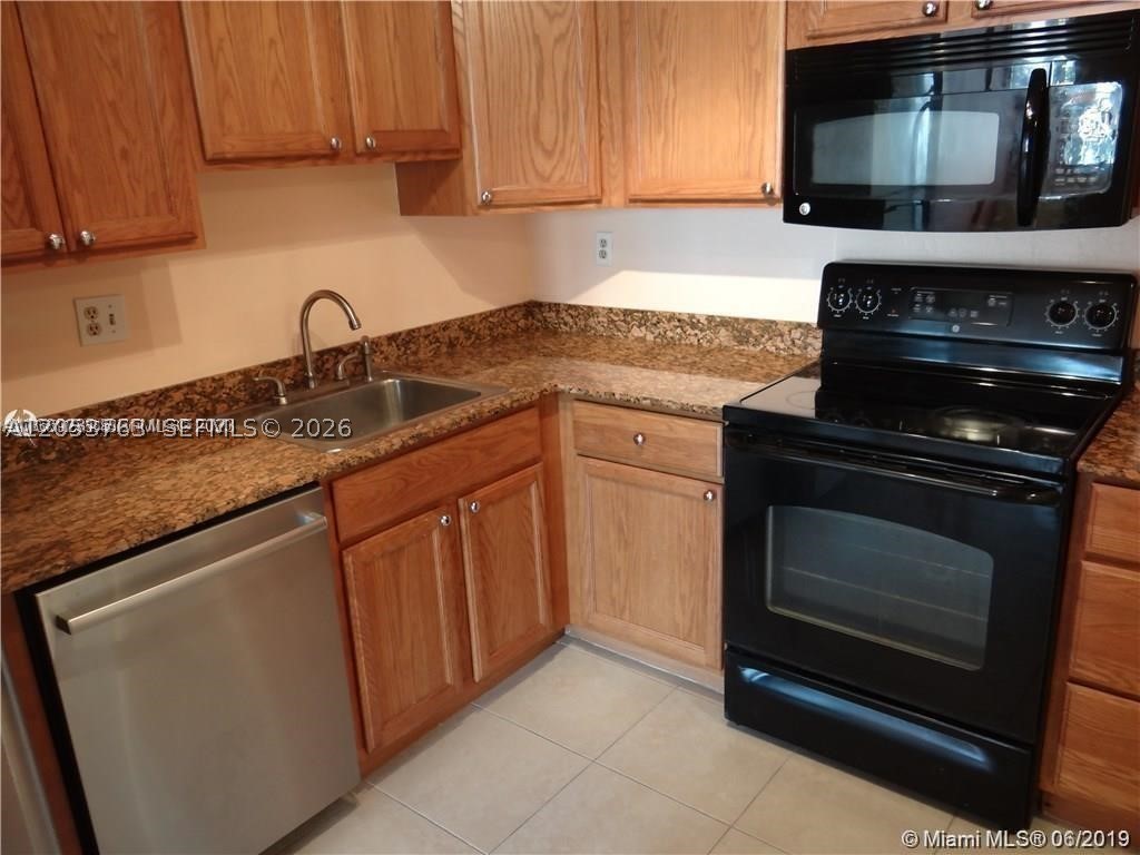 WATERGATE CONDOMINIUM NO - Residential Lease
