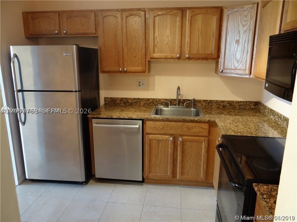 WATERGATE CONDOMINIUM NO - Residential Lease