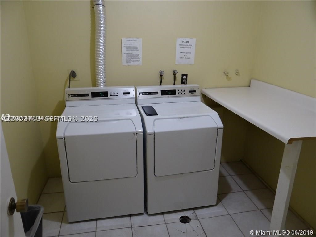 WATERGATE CONDOMINIUM NO - Residential Lease