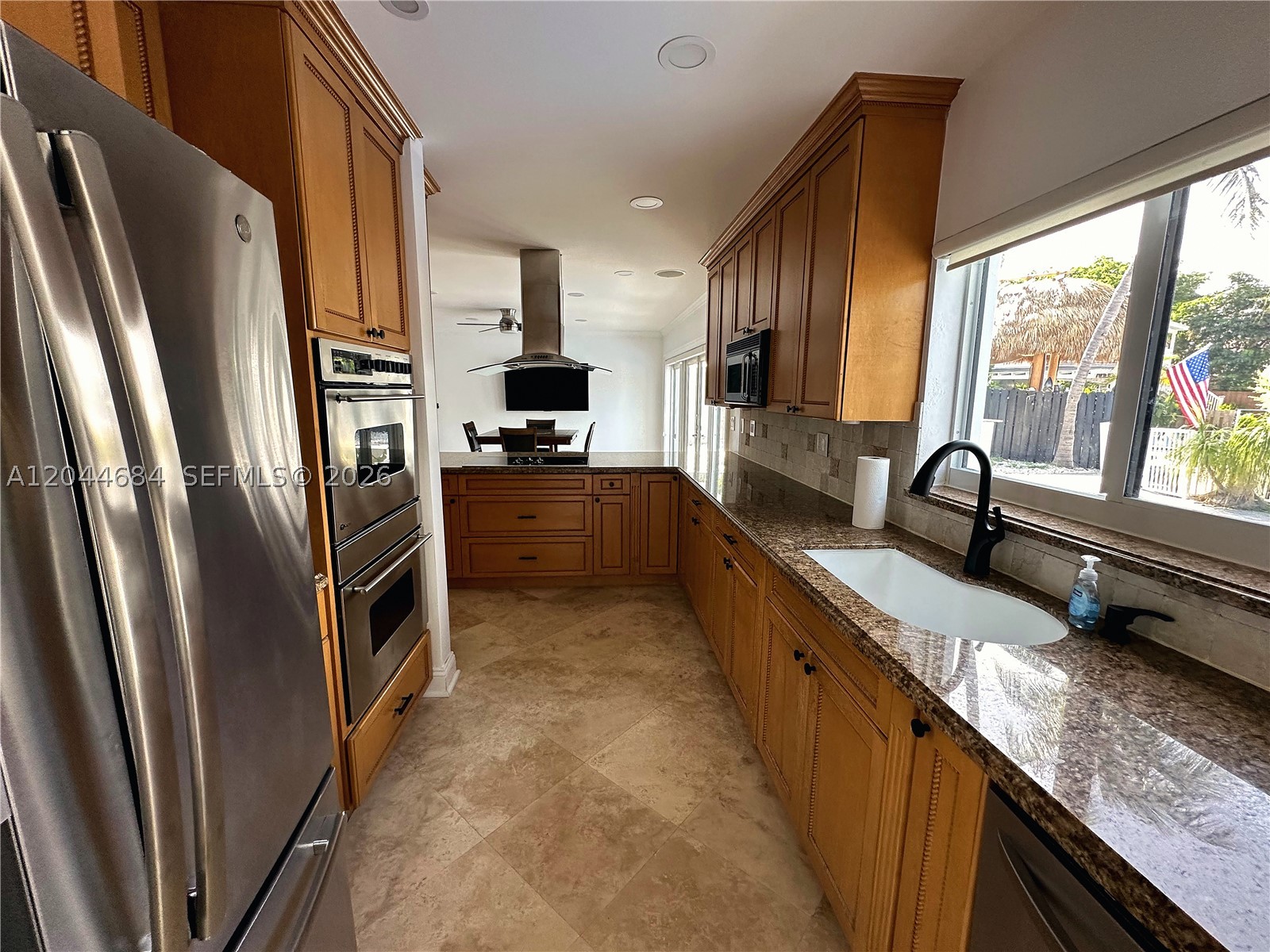 SANTA BARBARA SHORES - Residential