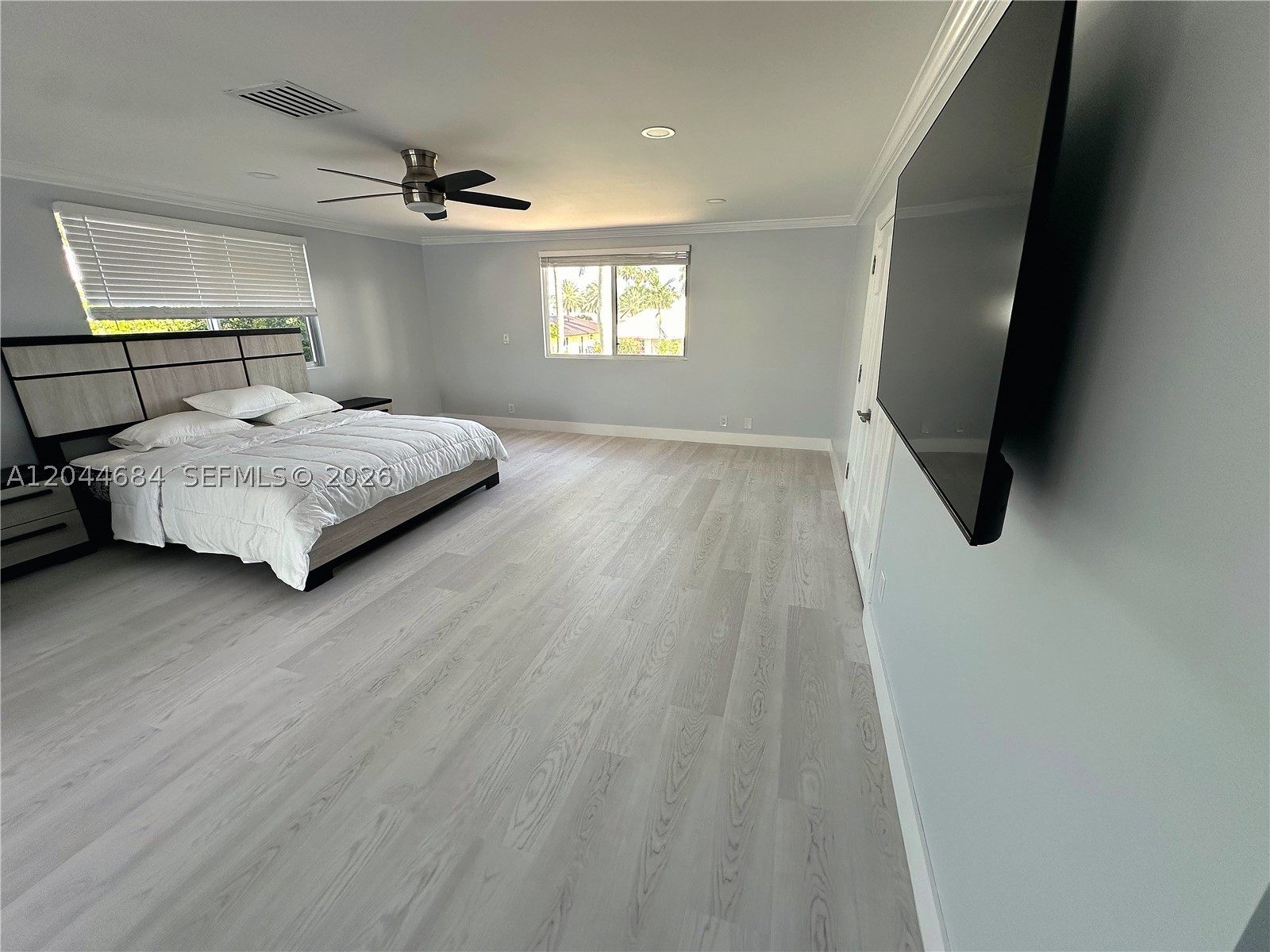 SANTA BARBARA SHORES - Residential