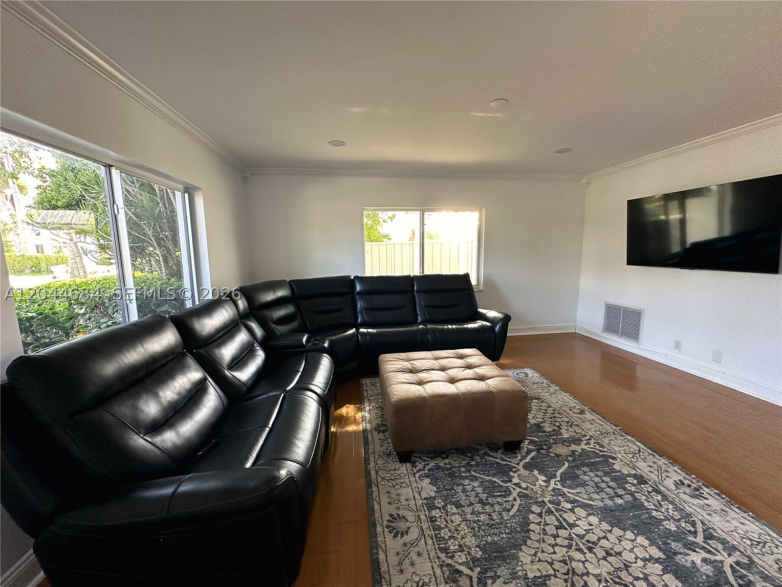 SANTA BARBARA SHORES - Residential