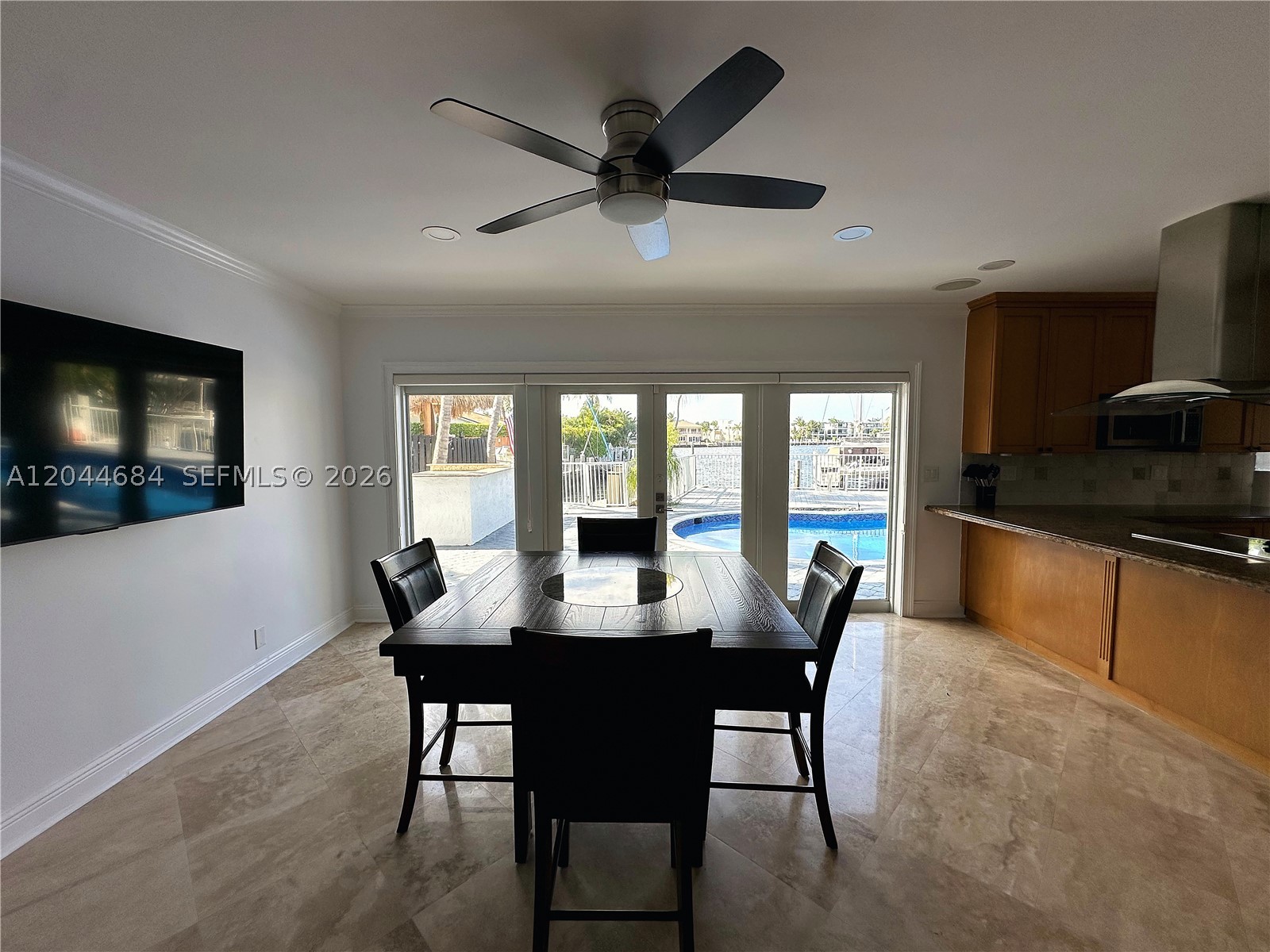 SANTA BARBARA SHORES - Residential
