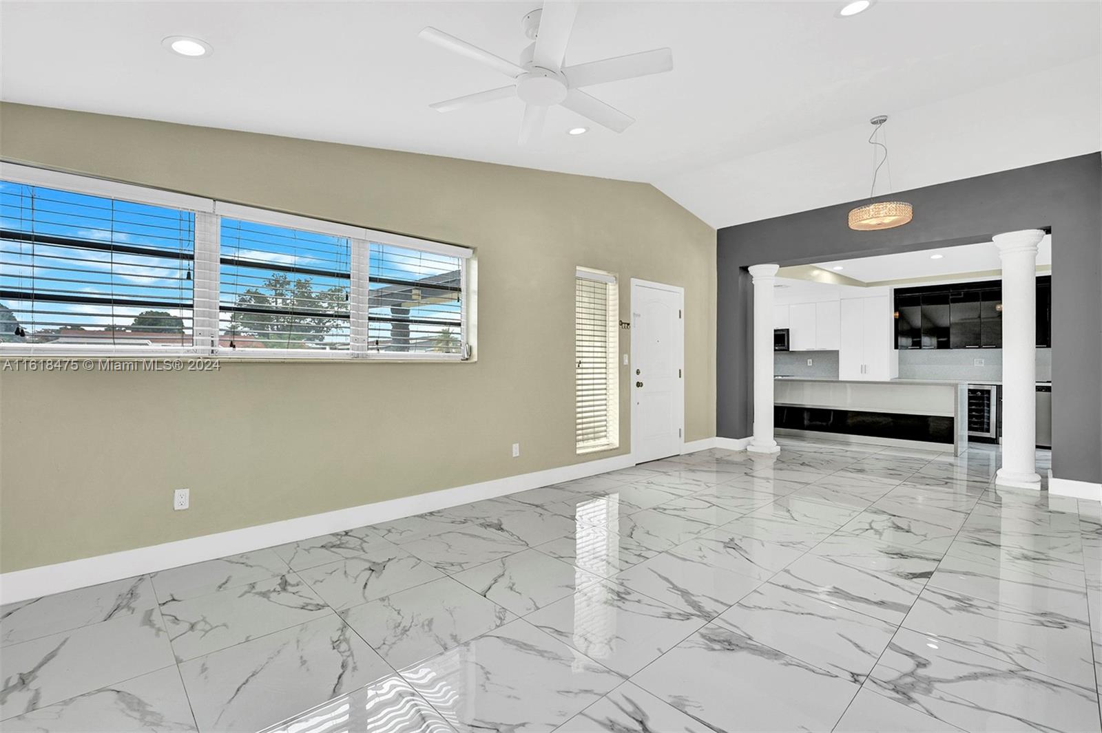 HERITAGE HOMES - Residential