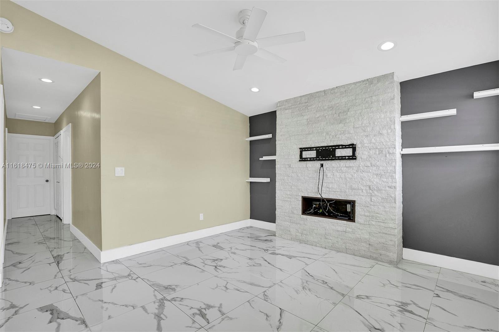 HERITAGE HOMES - Residential