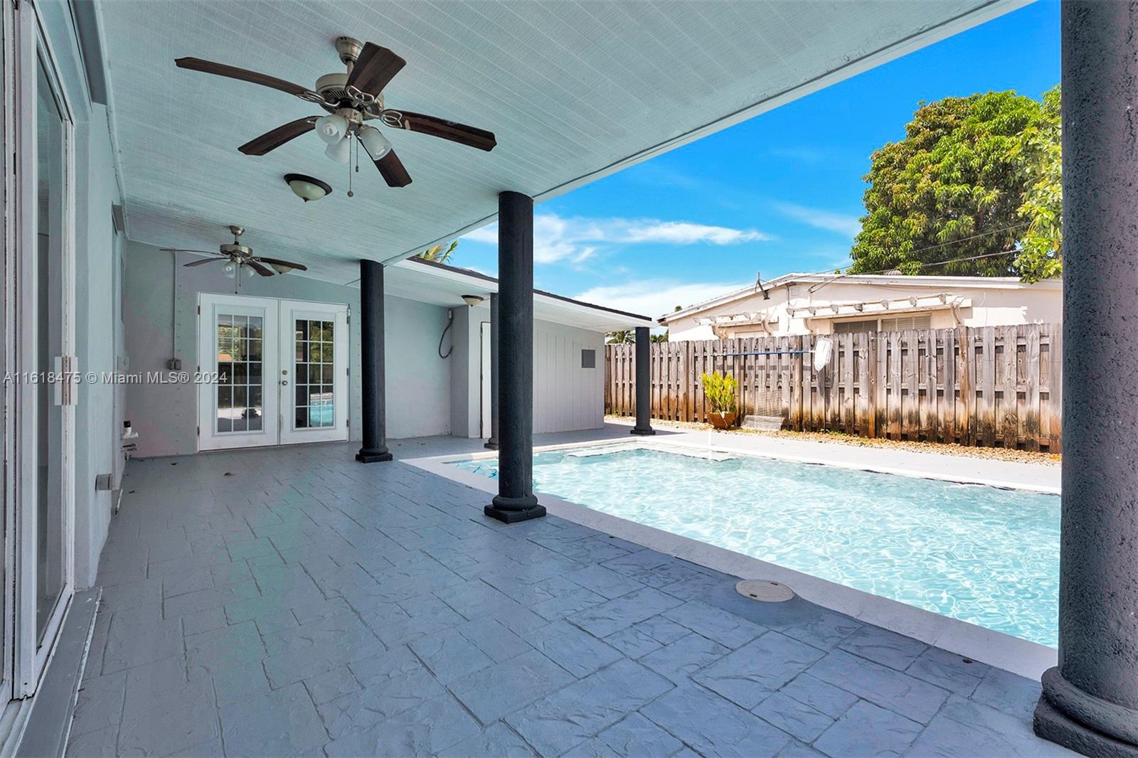 HERITAGE HOMES - Residential