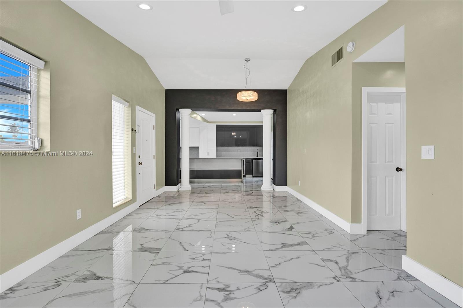 HERITAGE HOMES - Residential