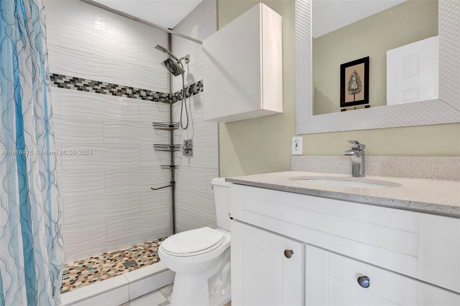 HERITAGE HOMES - Residential