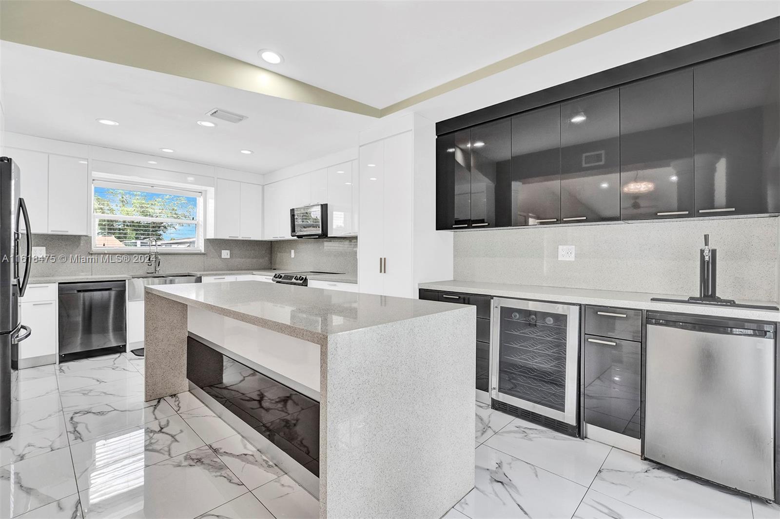 HERITAGE HOMES - Residential