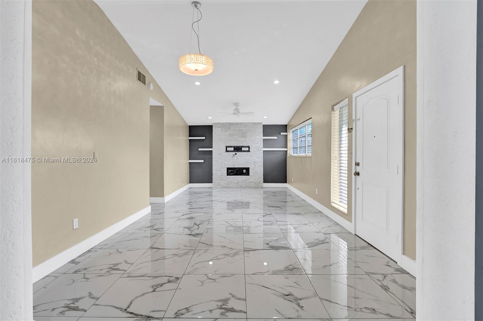 HERITAGE HOMES - Residential