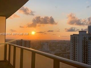 1100 MILLECENTO RESIDENCE - Residential Lease