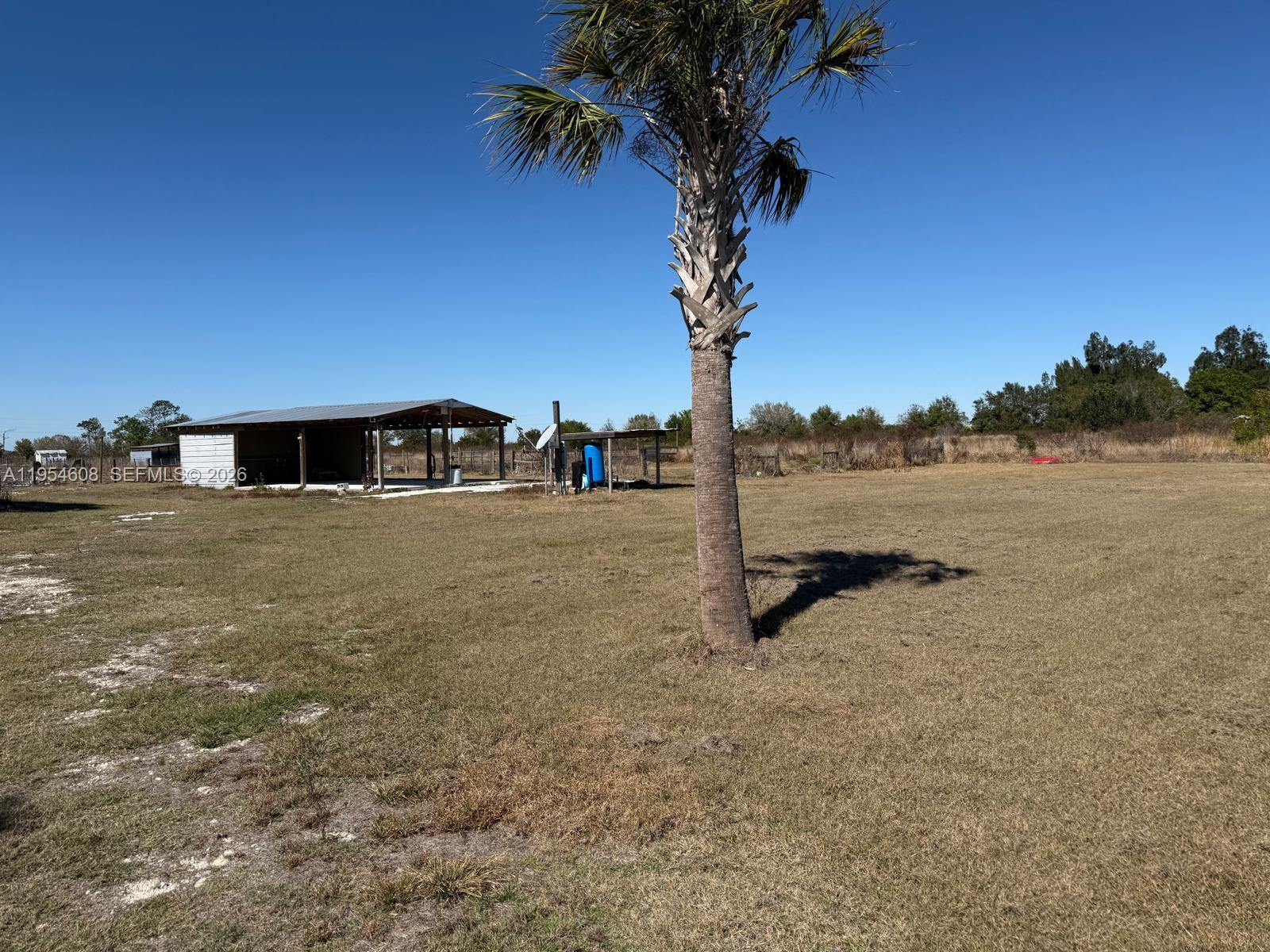 W 612.33 FT OF N 355.75 FT - Land