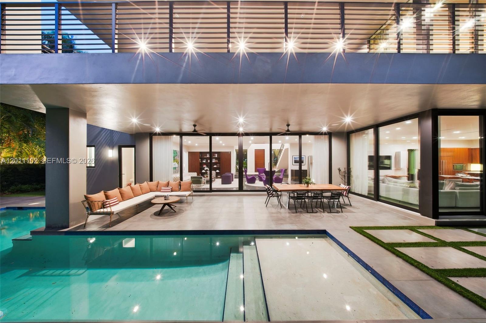 JOHN T PEACOCK EST - Residential