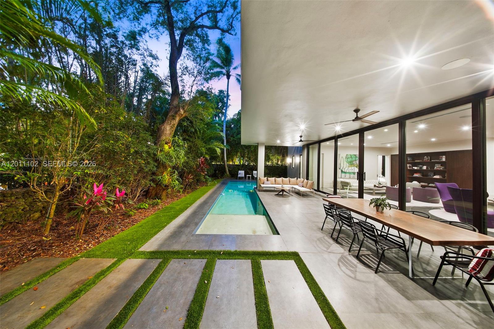 JOHN T PEACOCK EST - Residential