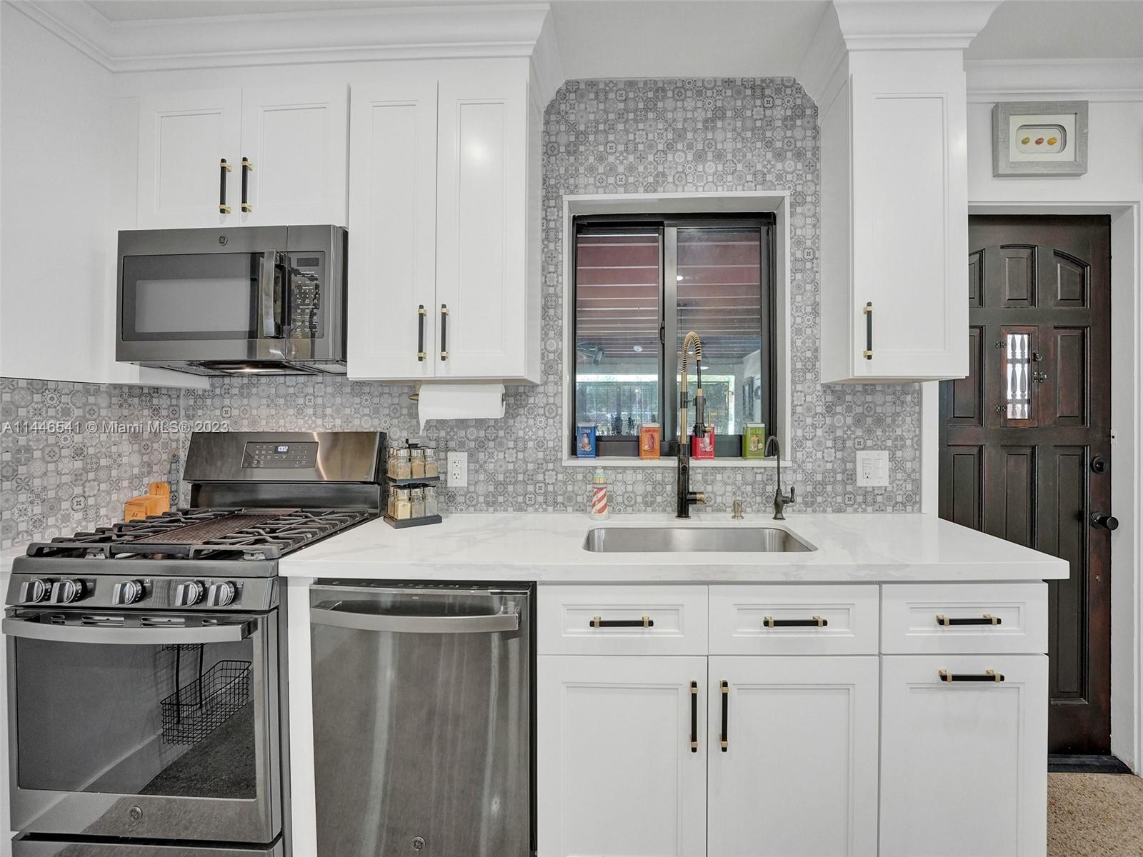 SOUTH NEW RIVER ISLES SEC - Residential Lease