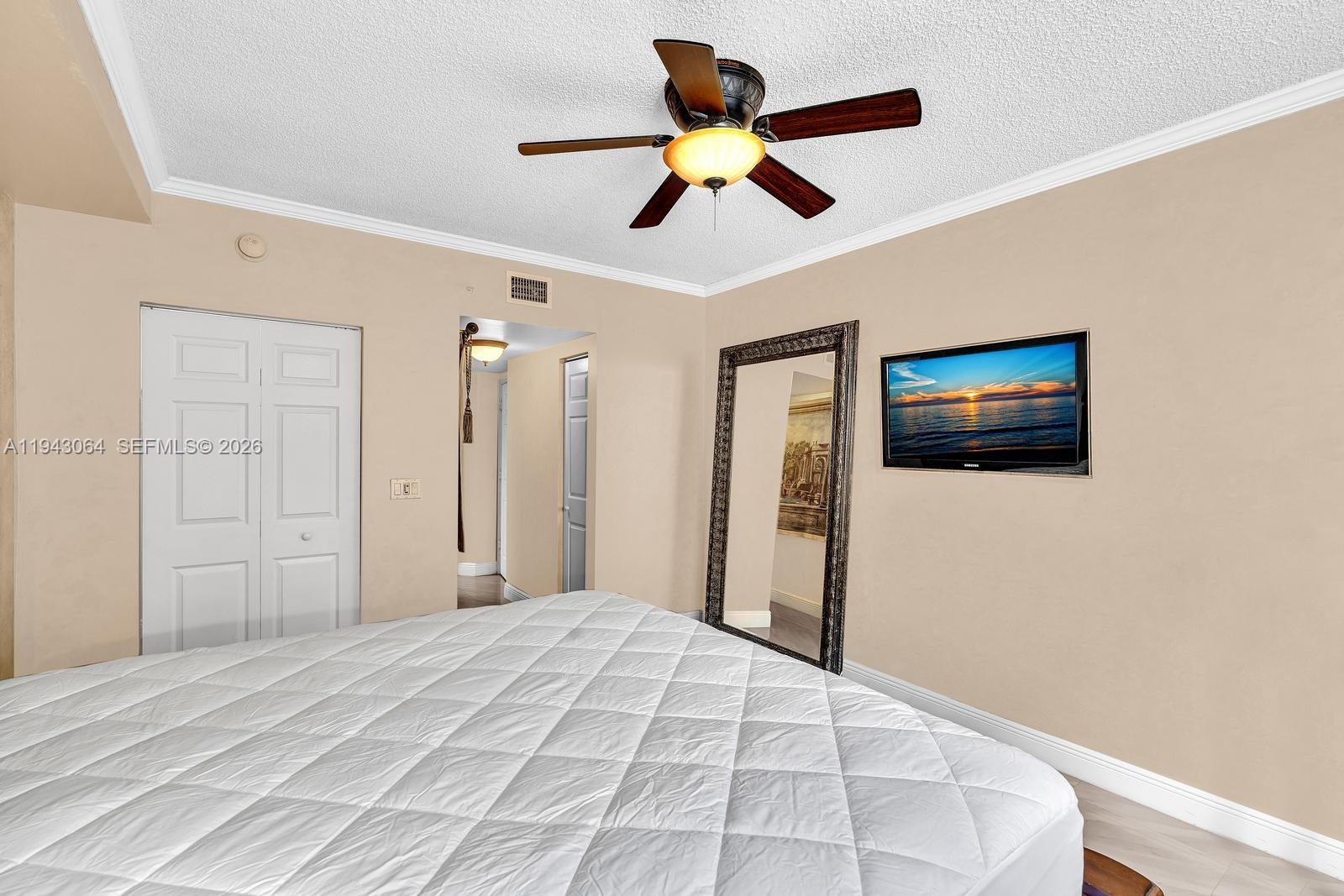 PORTO BELLAGIO CONDO - Residential
