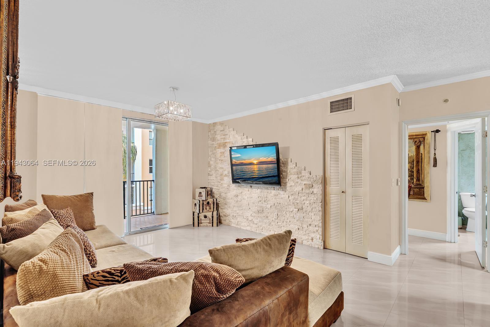 PORTO BELLAGIO CONDO - Residential