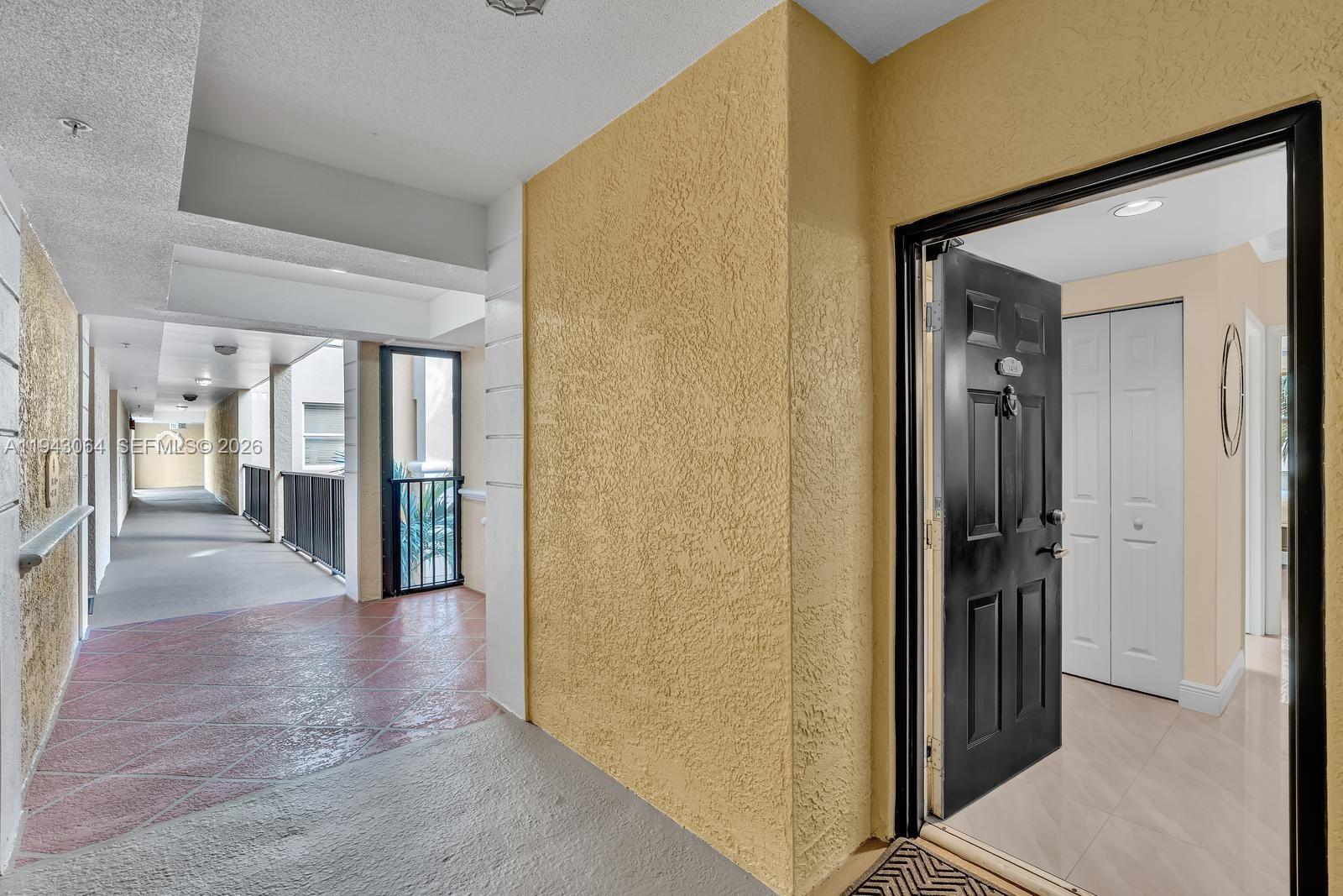 PORTO BELLAGIO CONDO - Residential