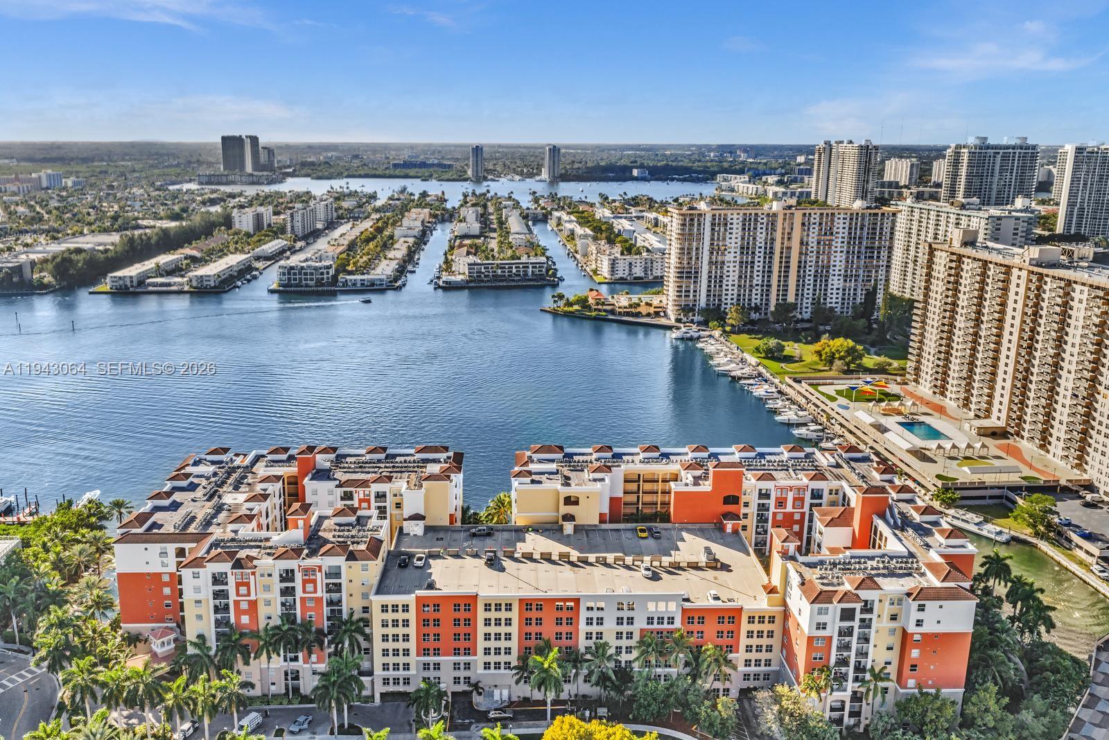 PORTO BELLAGIO CONDO - Residential