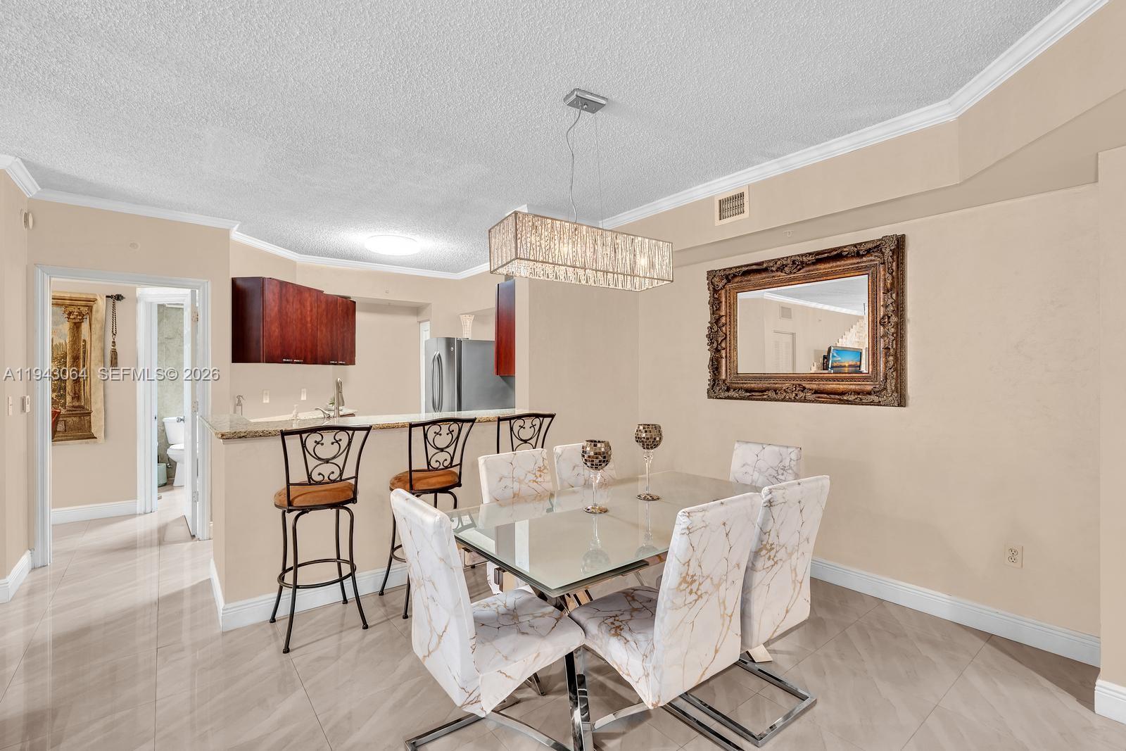 PORTO BELLAGIO CONDO - Residential