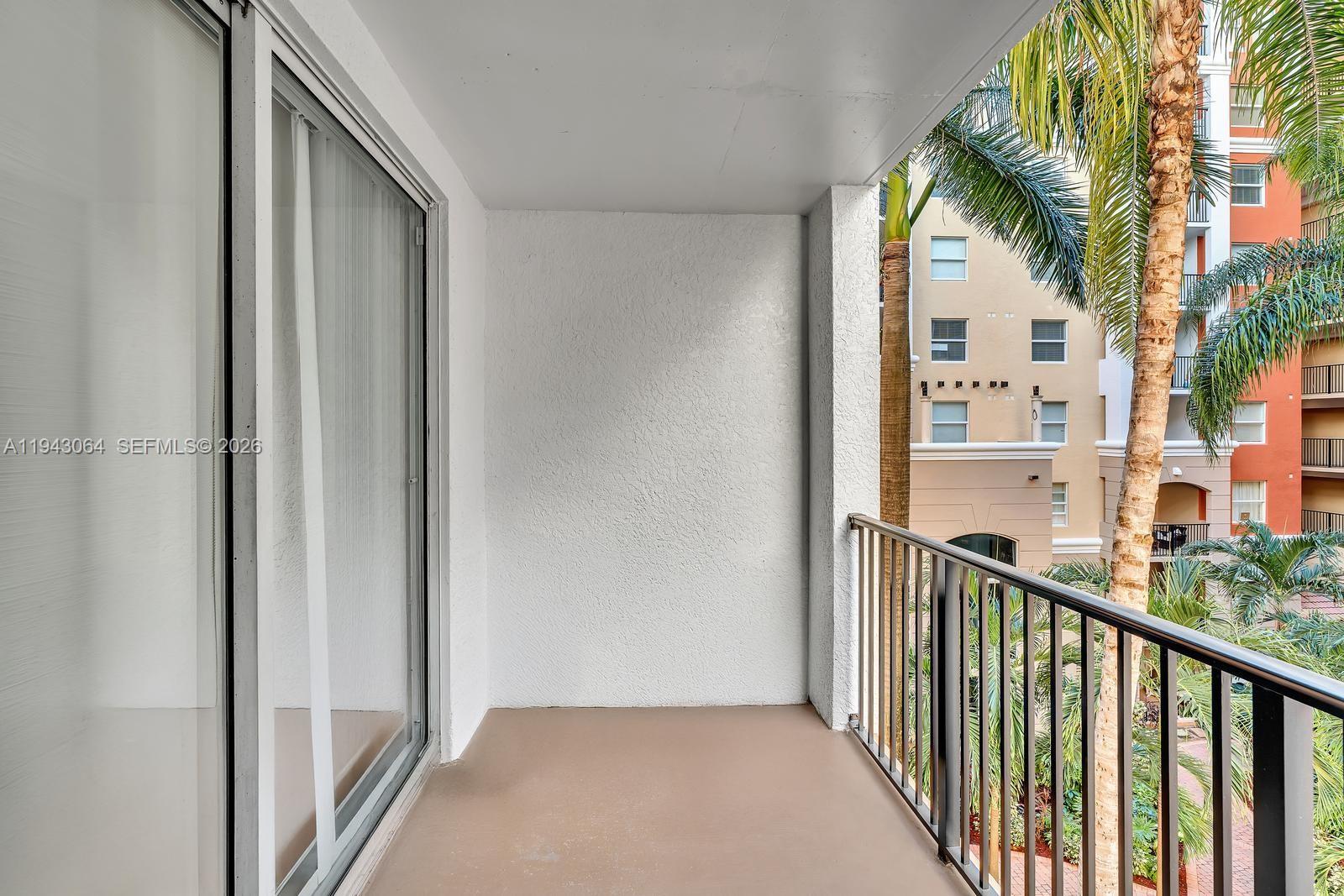 PORTO BELLAGIO CONDO - Residential